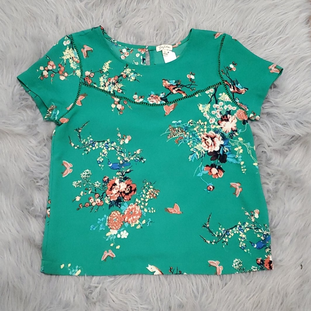 Lily White Top